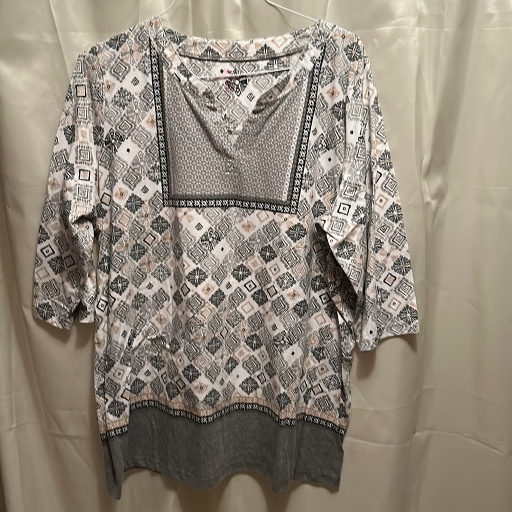 Womens size 22 gray pattern cotton blouse